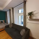 Brixton & Apartman