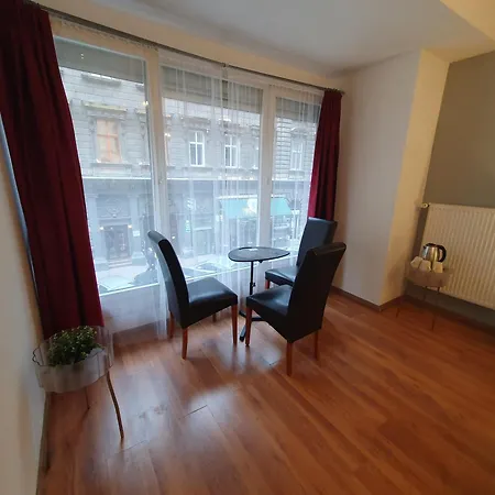 Elegancia Budapest